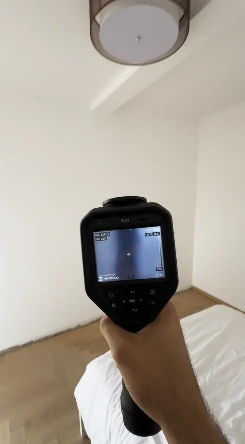 HIKMICRO M31 termovizijsko snimanje plafona u prostoriji ispod terase